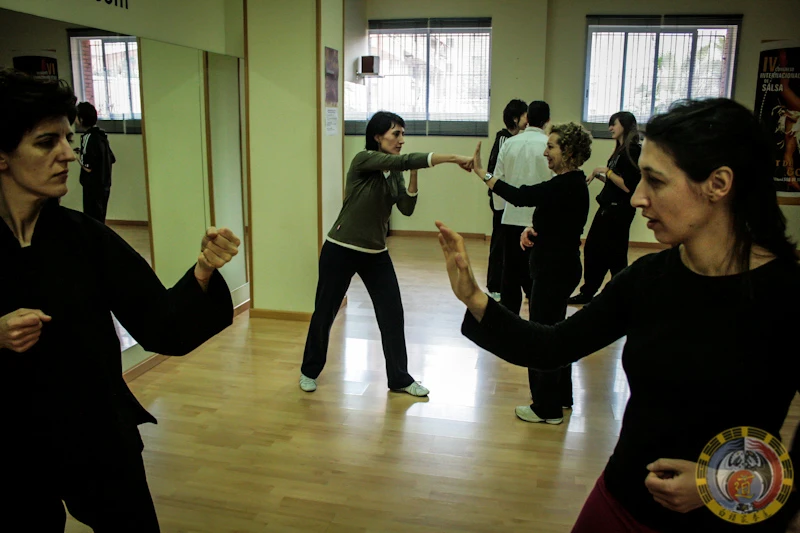 Clases de defensa personal femenina en Tarragona