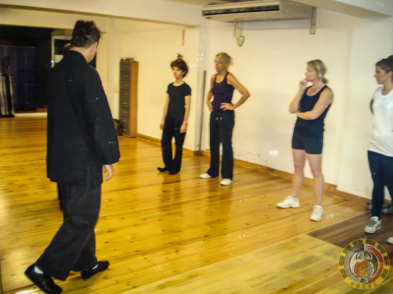 Clases de defensa personal femenina en Tarragona - Foto 23