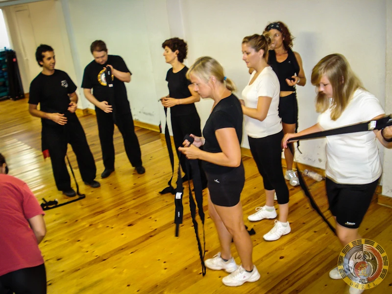 Clases de defensa personal femenina en Tarragona - Foto 46