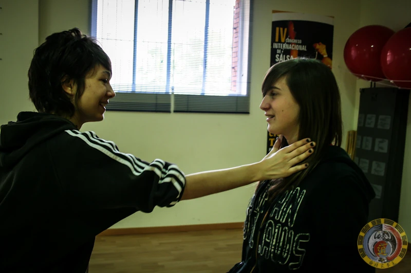 Clases de defensa personal femenina en Tarragona - Foto 6
